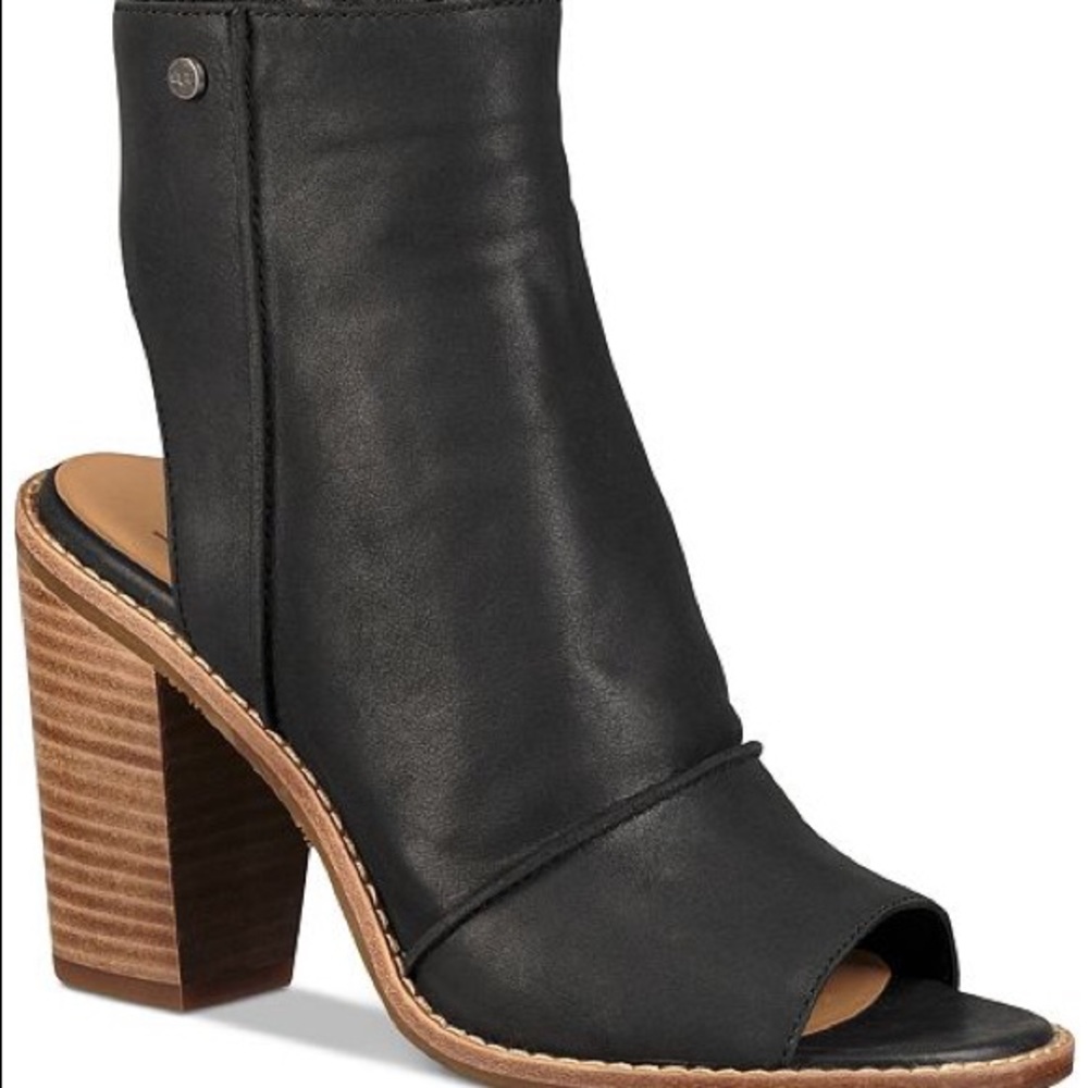 UGG Valencia Shooties Size 6